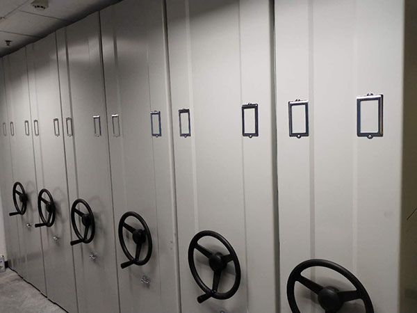 1591149136913115.jpg 手動密集柜產(chǎn)品