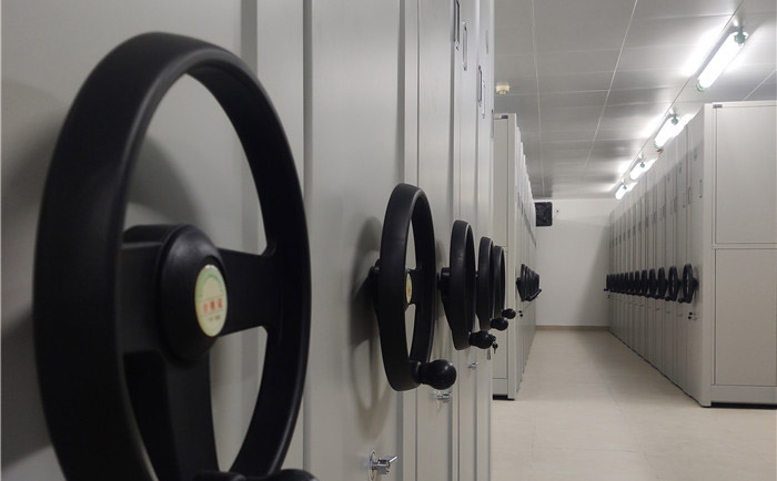 手動密集柜設(shè)計說明 手動密集柜設(shè)計說明